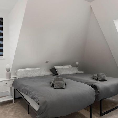 Flat 5 - Star London Vivian Lane 2-Bed Residence The Hyde Esterno foto