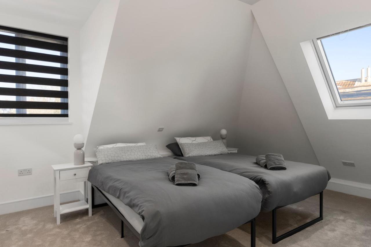 Flat 5 - Star London Vivian Lane 2-Bed Residence The Hyde Esterno foto